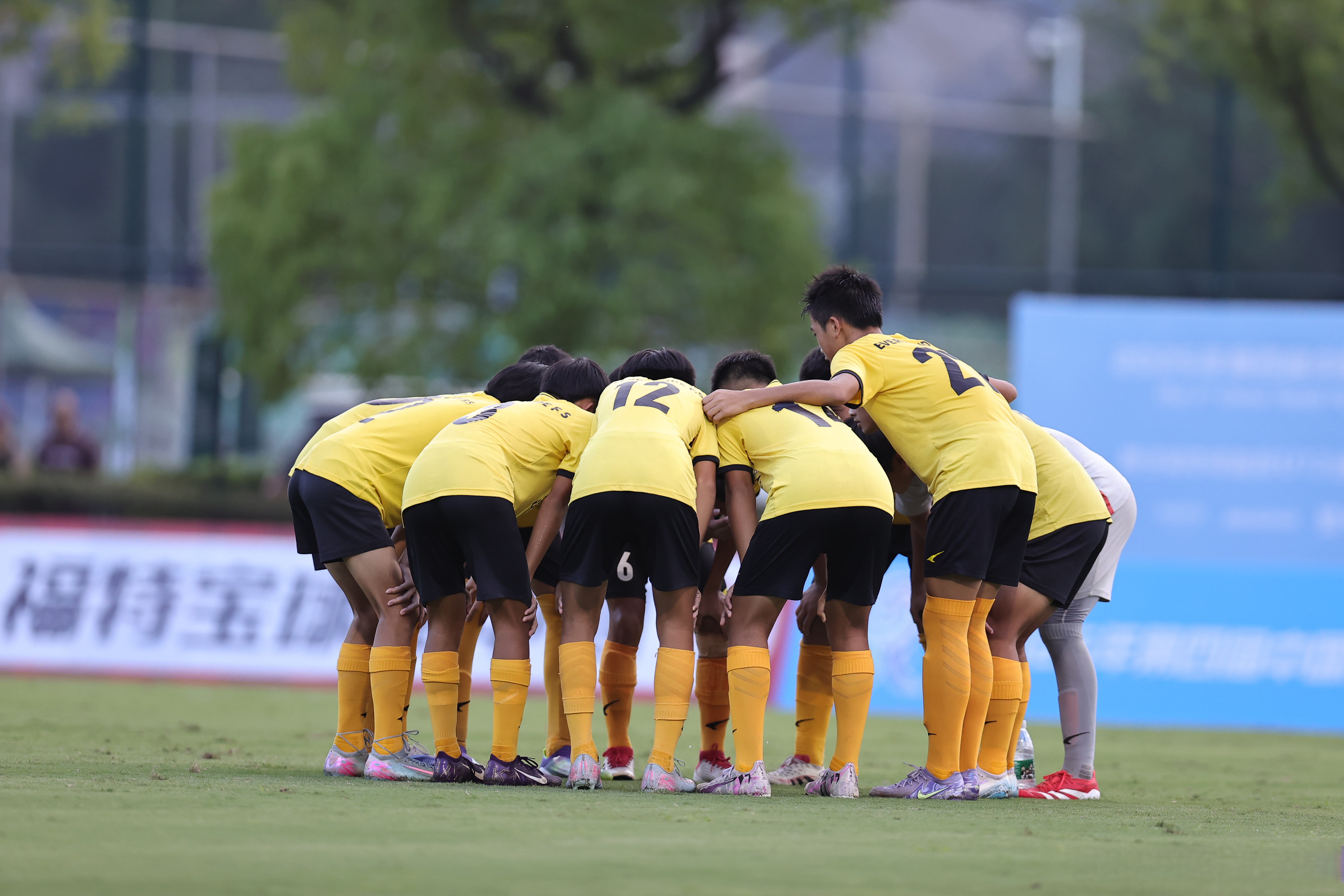 乐鱼体育官网离谱!萨拉赫与90激战G2分钟浙江队冲刺阶段更衣室发声,浙江队今晚调整名单(萨拉赫是哪个国家)