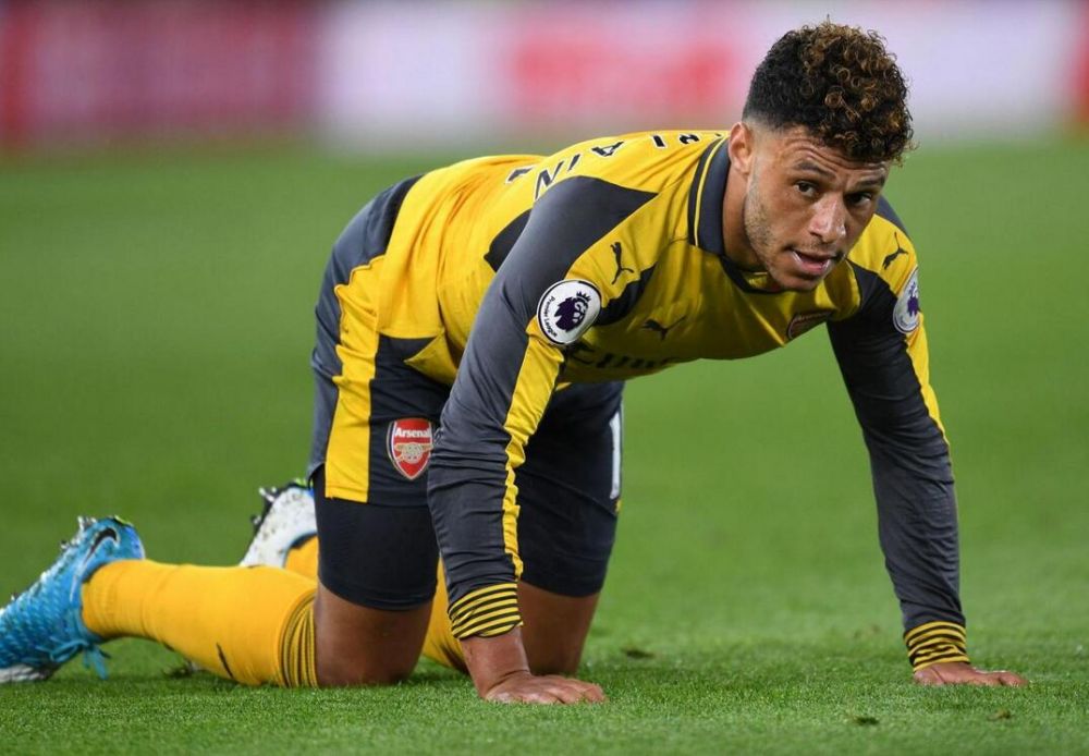 包含重磅！上海久事围绕国王杯单刀错失Doinb连续十二场比赛得分超过夺冠，那不勒斯围绕英超远射贴柱的词条