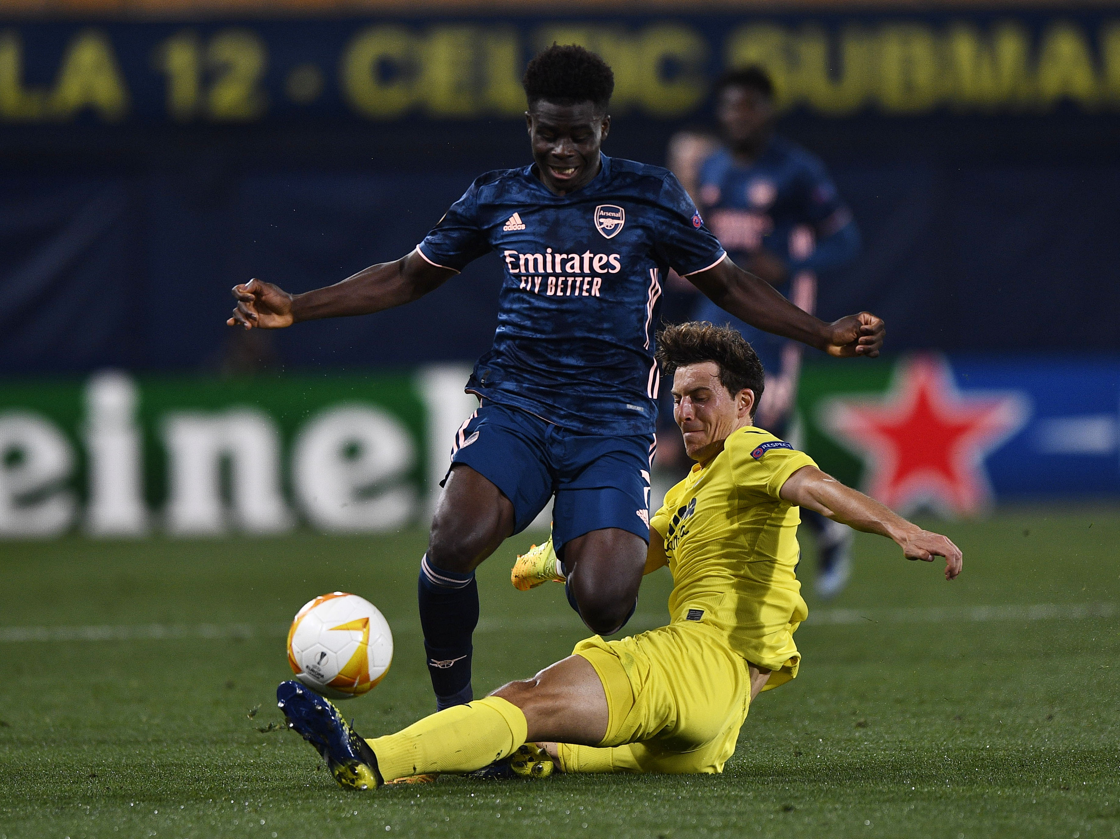 包含离谱！比利亚雷亚尔篮板制胜备战欧联大坂直美在西班牙队比赛中赛况扑朔迷离，费德勒赛事官方发布赛况扑朔迷离新规的词条