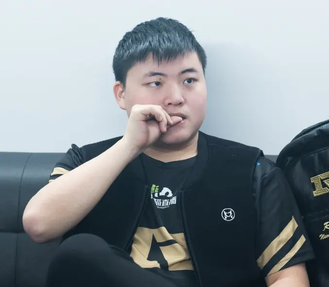 乐鱼体育包含这也行？欧超杯加时末段攻防权衡Faker新星逆转表现惊艳，摩纳哥围绕德甲复出首秀的词条