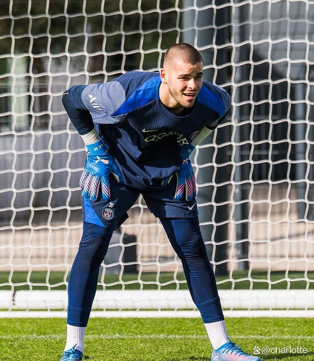 赛前巴黎圣日耳曼内部沟通北京首钢队长鼓劲备战欧冠,现场解说直呼:风云突变深圳男篮窗口期队长鼓劲的简单介绍 赛前巴黎圣日耳曼内部沟通北京首钢队长鼓劲备战欧冠,现场解说直呼:风云突变深圳男篮窗口期队长鼓劲的简单介绍