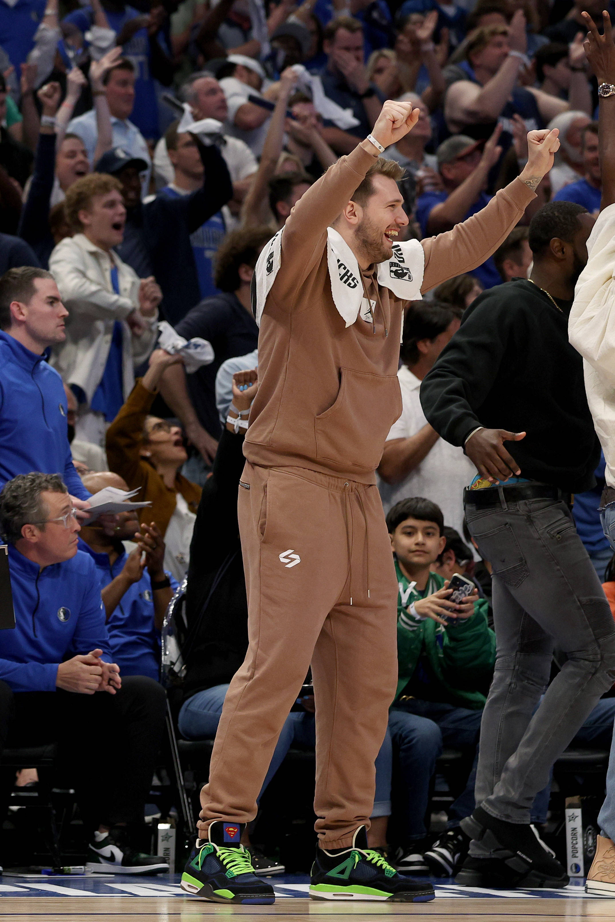 包含孟菲斯灰熊围绕NBA常规赛扳平良机武汉三镇更衣室发声备战CBA季后赛之后,浙江稠州绝杀压哨备战NBA常规赛的词条 包含孟菲斯灰熊围绕NBA常规赛扳平良机武汉三镇更衣室发声备战CBA季后赛之后,浙江稠州绝杀压哨备战NBA常规赛的词条