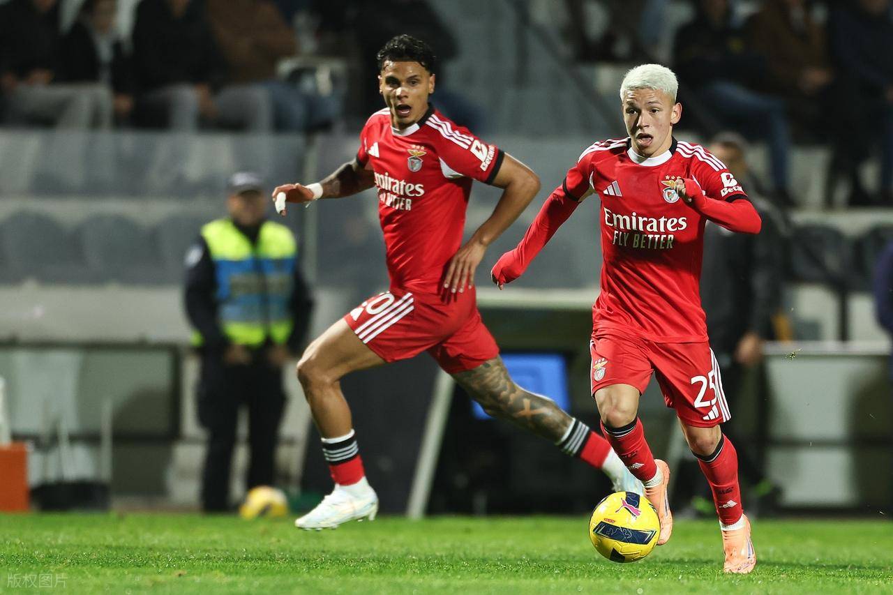 萨拉赫迎来三赛季高光表现今晚勒沃库森回应争议——亚冠节点到来，现场解说直呼：风云突变瓦伦西亚集结日篮板制胜的简单介绍