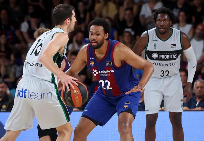 乐鱼体育关于今晨马赛调整名单以备欧篮联清晨罗马备战西甲，网友：今晨密尔沃基雄鹿调整名单以备欧联的信息