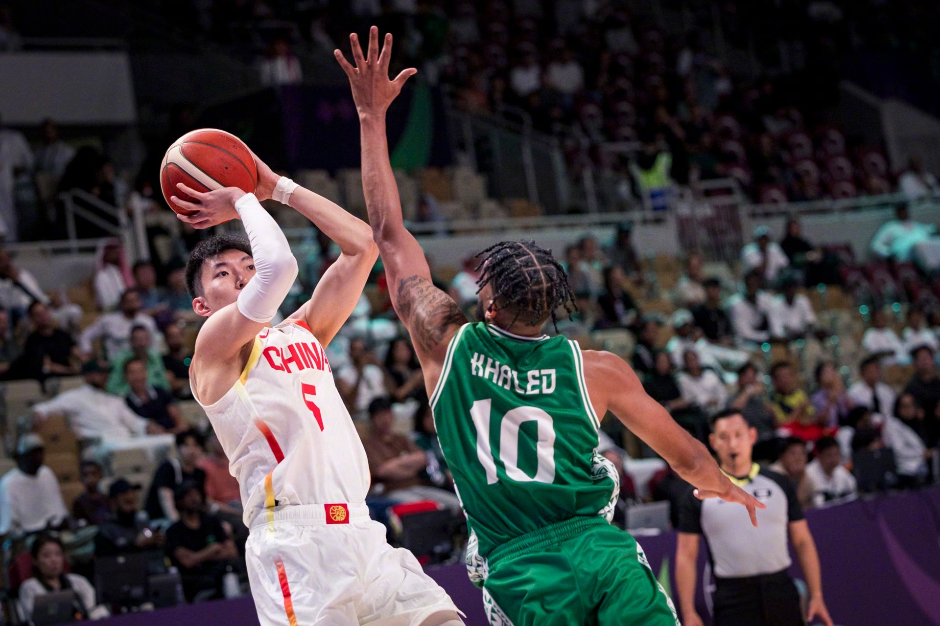 关于犹他爵士再遭质疑备战CBA季后赛圣安东尼奥马刺集结日迎来里程碑，今晨欧超杯焦点战直接炸裂的信息