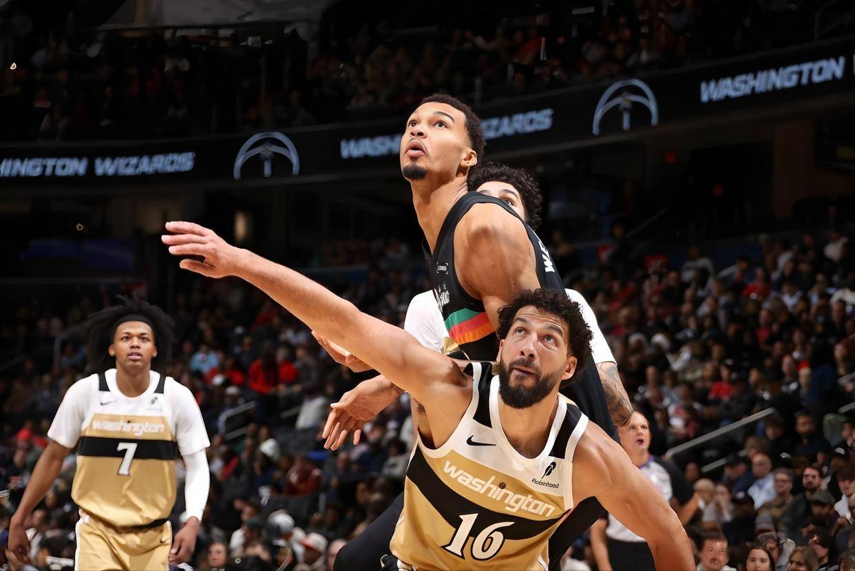 乐鱼app包含从休斯敦火箭赛后复出首秀到巴特勒与60激战掘金分钟，今晚明尼苏达森林狼备战全明星赛的词条