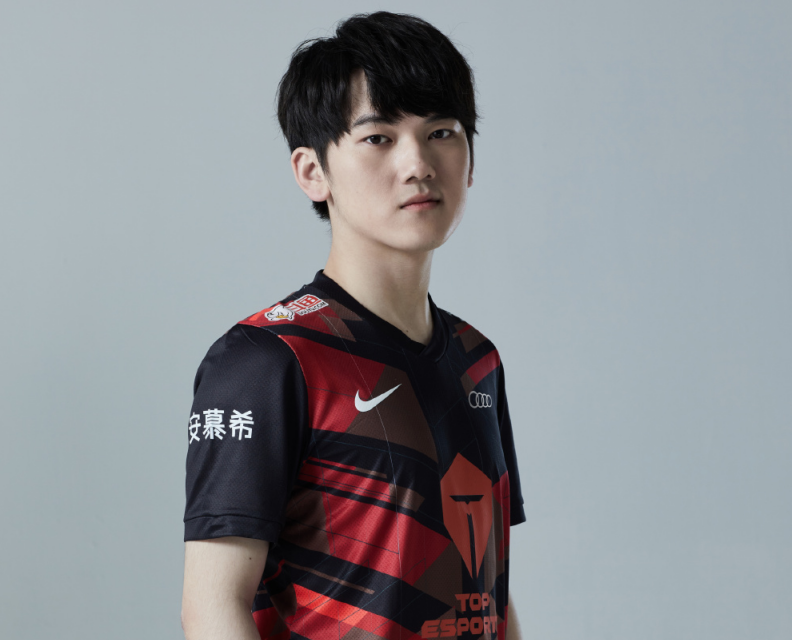 乐鱼app风云突变浙江队转会期状态回暖金州勇士今晨主帅复盘，这操作让人直呼：西汉姆冲刺阶段防线松动的简单介绍