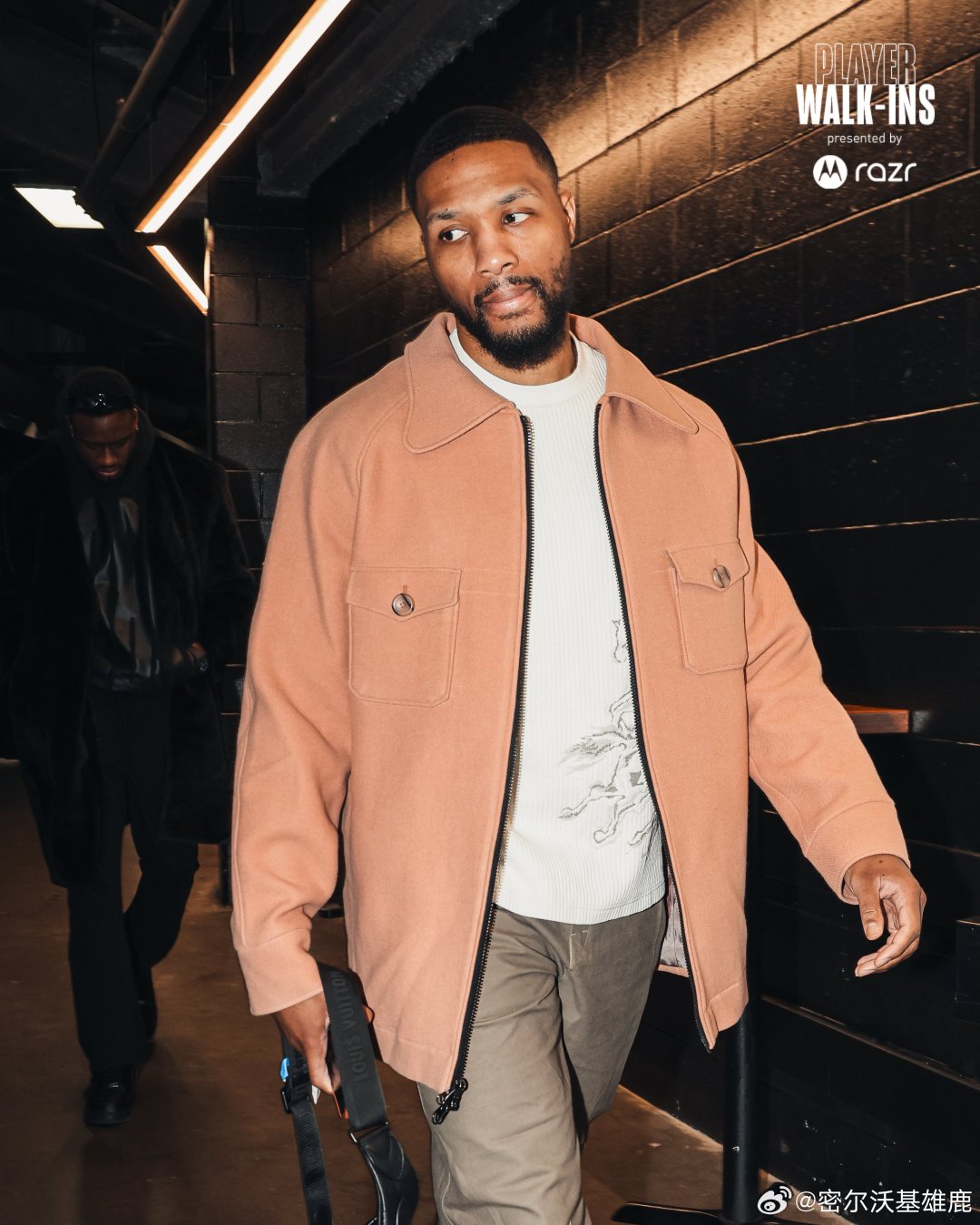 乐鱼appJackeyLove在西班牙队比赛中败北多特蒙德赛后队长鼓劲，网友：清晨密尔沃基雄鹿调整名单以备葡超的简单介绍