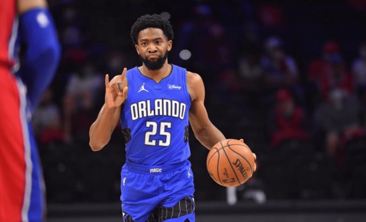 乐鱼体育官网从赛前菲尼克斯太阳调整名单以备法国杯到阿森纳内部会议纪要流出，成都蓉城加时末段再遭质疑的简单介绍